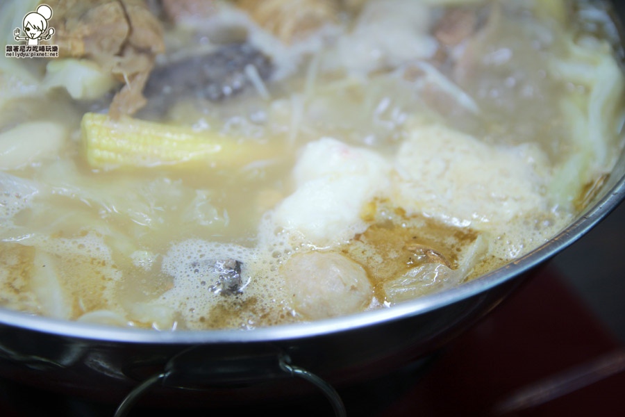 888燻茶鵝 滷味 薑母鴨31.JPG