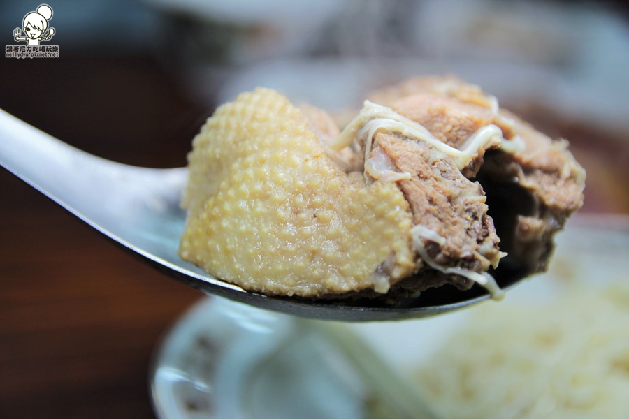 888燻茶鵝 滷味 薑母鴨36.JPG