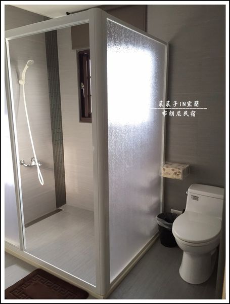 衛浴.jpg