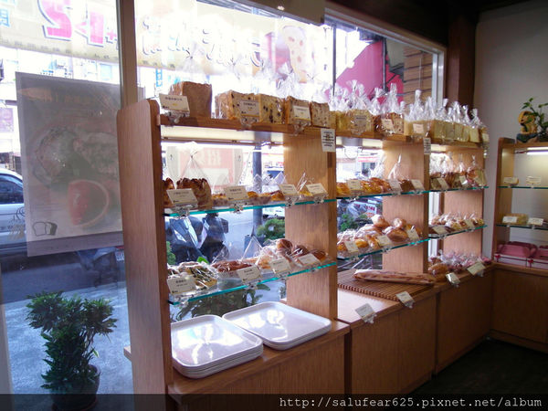 後少女時代 台中南屯天然健康美味又實在的品麵包