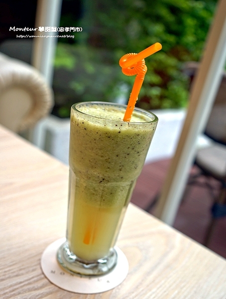 Monteur 夢甜屋(忠孝門市): 【愛評網口碑體驗】年輪蛋糕/生乳捲 /輕食下午茶 ✿✿ Monteur 夢甜屋(忠孝門市) ✿✿(完整菜單)