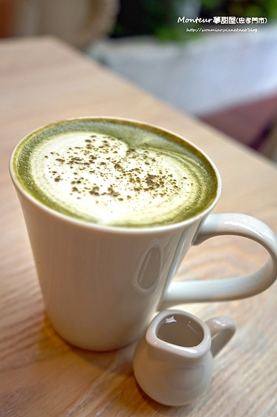 Monteur 夢甜屋(忠孝門市): 【愛評網口碑體驗】年輪蛋糕/生乳捲 /輕食下午茶 ✿✿ Monteur 夢甜屋(忠孝門市) ✿✿(完整菜單)