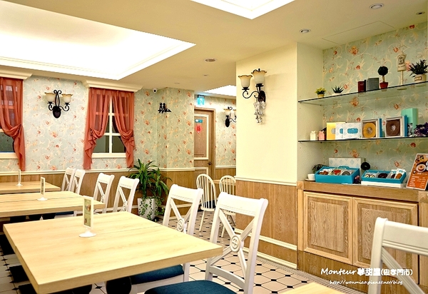 Monteur 夢甜屋(忠孝門市): 【愛評網口碑體驗】年輪蛋糕/生乳捲 /輕食下午茶 ✿✿ Monteur 夢甜屋(忠孝門市) ✿✿(完整菜單)