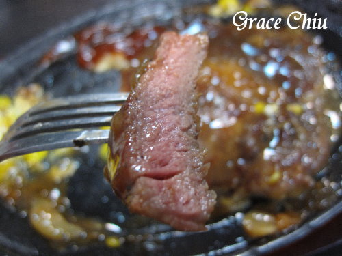 Mr.牛排(萬華.寶興街)台北牛排/夜市牛排/平價牛排/復興口/東園街28巷周邊)