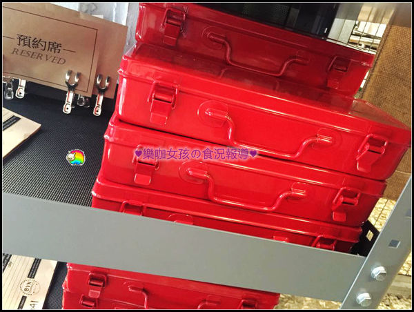 BVK:【彰化美食】午晚餐 ♥ BVK咖哩專科 ♥新開幕~只賣咖哩卻讓人難以忘懷的好口味≡內有用心在料理的老闆