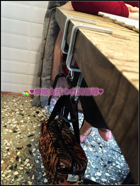 BVK:【彰化美食】午晚餐 ♥ BVK咖哩專科 ♥新開幕~只賣咖哩卻讓人難以忘懷的好口味≡內有用心在料理的老闆