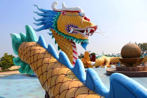 龍騰公園：【彰化景點】秀水龍騰公園~雙龍戲珠