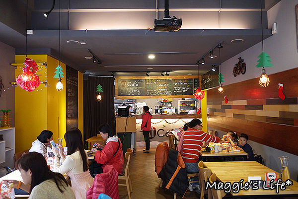 AT Café:台北美食。捷運南京三民【AT Café】吃美食玩桌遊~不想回家了!◆早午餐。漢堡。三明治。手工甜點。桌遊體驗。包場服務