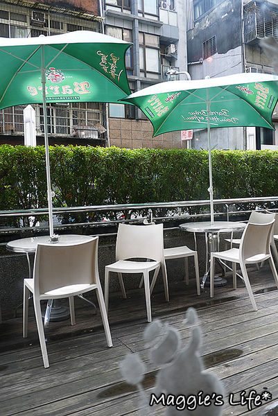 AT Café:台北美食。捷運南京三民【AT Café】吃美食玩桌遊~不想回家了!◆早午餐。漢堡。三明治。手工甜點。桌遊體驗。包場服務