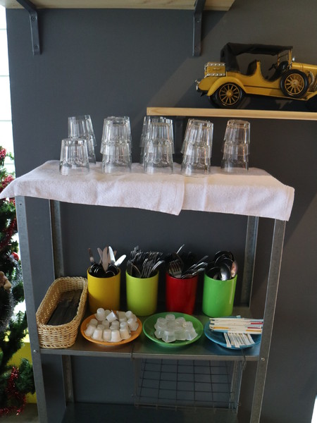 AT Café：【台北美食】早午餐新選擇--AT Café還可玩桌遊喔!!