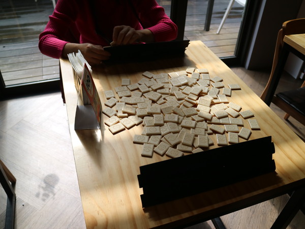 AT Café：【台北美食】早午餐新選擇--AT Café還可玩桌遊喔!!