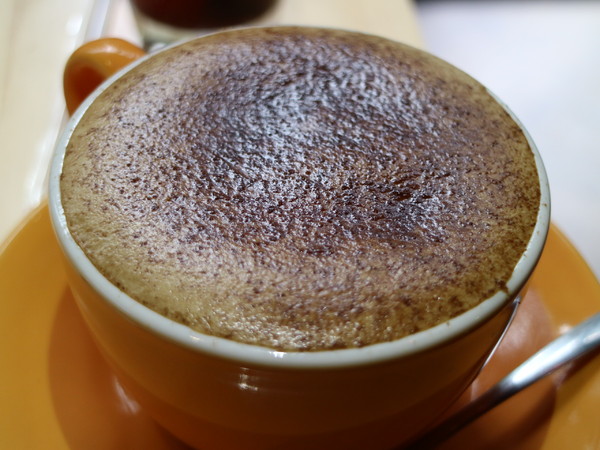 AT Café：【台北美食】早午餐新選擇--AT Café還可玩桌遊喔!!