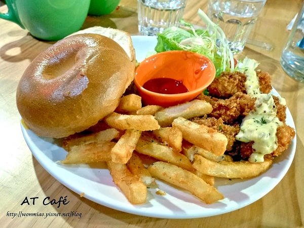 AT Café：【口碑好好吃】 吃美食兼玩樂的好去處 ✿✿ AT Café ✿✿