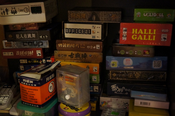 AT Café:(胖樺食記) 八德路AT Café提供高CP值餐點及眾多桌上遊戲。內文附多款桌遊分享。