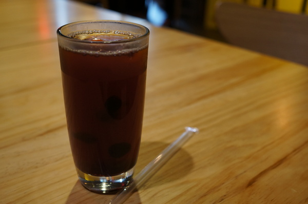 AT Café:(胖樺食記) 八德路AT Café提供高CP值餐點及眾多桌上遊戲。內文附多款桌遊分享。