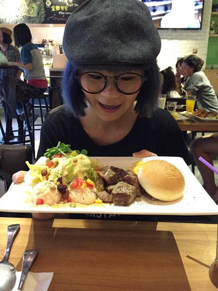 10836349_1572868796331485_845796860_n