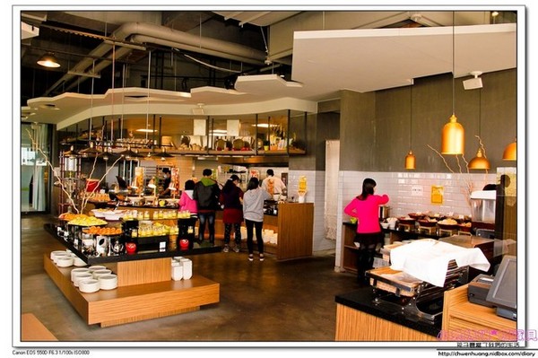 奇麗灣珍奶文化館:【美食♥宜蘭】再訪☼ 奇麗灣珍奶文化館☼ 自助式沙拉吧/燈泡珍奶喝到飽/珍奶DIY,公雞杯帶回家♥♥