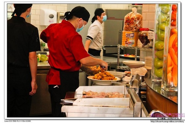 奇麗灣珍奶文化館:【美食♥宜蘭】再訪☼ 奇麗灣珍奶文化館☼ 自助式沙拉吧/燈泡珍奶喝到飽/珍奶DIY,公雞杯帶回家♥♥