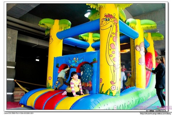 奇麗灣珍奶文化館:【美食♥宜蘭】再訪☼ 奇麗灣珍奶文化館☼ 自助式沙拉吧/燈泡珍奶喝到飽/珍奶DIY,公雞杯帶回家♥♥