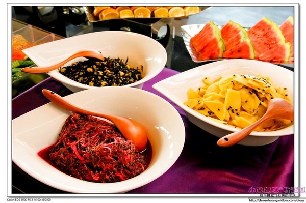 奇麗灣珍奶文化館:【美食♥宜蘭】再訪☼ 奇麗灣珍奶文化館☼ 自助式沙拉吧/燈泡珍奶喝到飽/珍奶DIY,公雞杯帶回家♥♥