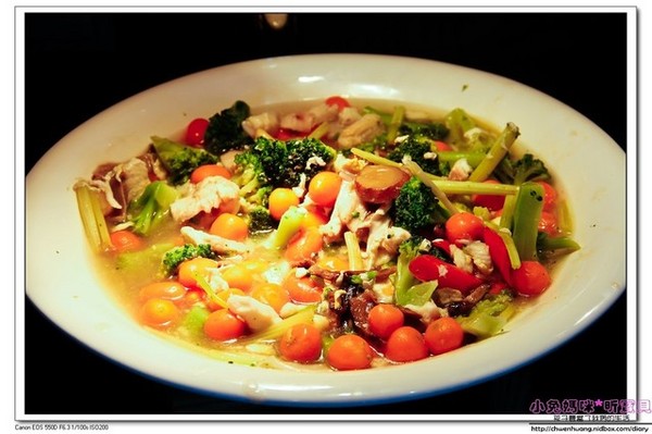 奇麗灣珍奶文化館:【美食♥宜蘭】再訪☼ 奇麗灣珍奶文化館☼ 自助式沙拉吧/燈泡珍奶喝到飽/珍奶DIY,公雞杯帶回家♥♥