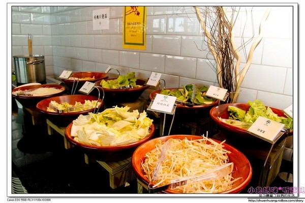 奇麗灣珍奶文化館:【美食♥宜蘭】再訪☼ 奇麗灣珍奶文化館☼ 自助式沙拉吧/燈泡珍奶喝到飽/珍奶DIY,公雞杯帶回家♥♥