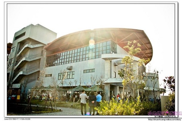 奇麗灣珍奶文化館:【美食♥宜蘭】再訪☼ 奇麗灣珍奶文化館☼ 自助式沙拉吧/燈泡珍奶喝到飽/珍奶DIY,公雞杯帶回家♥♥