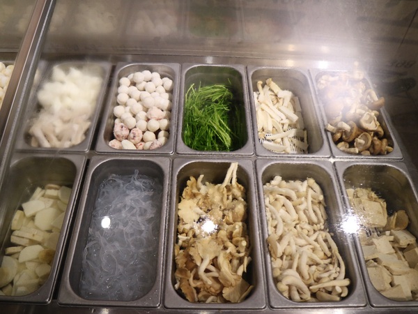 好久不見原創麻辣鍋吃到飽(西門店):【台北美食】好久不見原創麻辣鍋吃到飽(西門店)@捷運西門站