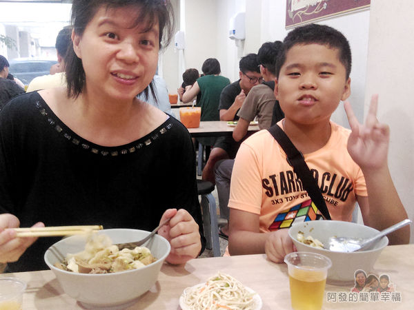 建宏牛肉麵27-留影