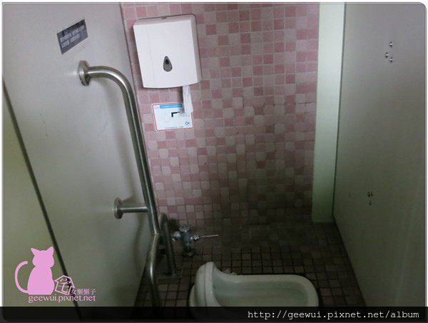 阿尼雞無骨鹹酥雞。Any Chicken(圓山花博1店)：【台北踩點趣】超熱門國民美食報你知～想吃到日式居酒屋等級的炸物嗎？來圓山花博特區集食行樂美食街第二攤的阿尼雞無骨鹹酥雞就對哩～激推脆嫩又多汁的炸蔬菜！鹹酥雞冷掉也好吃唷～