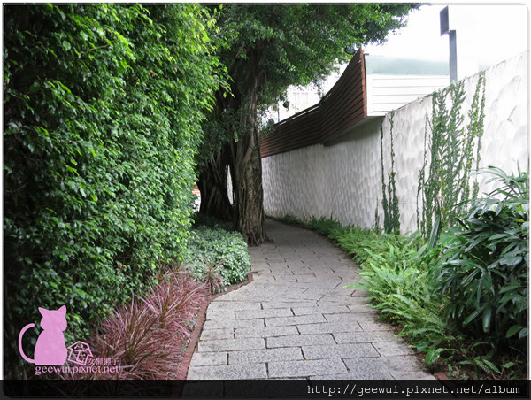 阿尼雞無骨鹹酥雞。Any Chicken(圓山花博1店)：【台北踩點趣】超熱門國民美食報你知～想吃到日式居酒屋等級的炸物嗎？來圓山花博特區集食行樂美食街第二攤的阿尼雞無骨鹹酥雞就對哩～激推脆嫩又多汁的炸蔬菜！鹹酥雞冷掉也好吃唷～