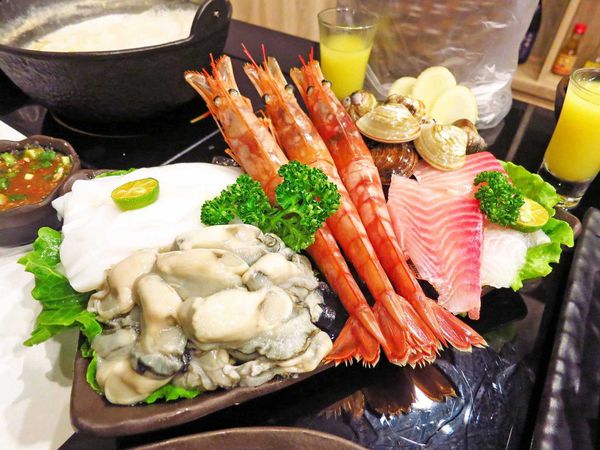 【三重餐廳】品味日式涮涮鍋-比手掌還大的蝦子火鍋店