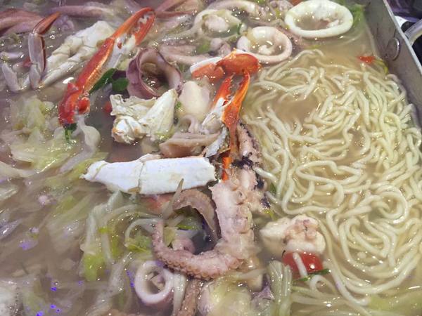 OMAYA春川炒雞(台南永華店):【台灣・府城・2016】♥iPeen口碑券♥OMAYA釜山巨無霸海鮮盆-台南永華店