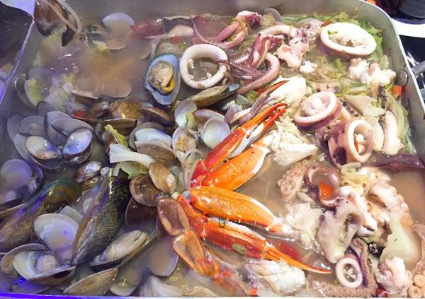 OMAYA春川炒雞(台南永華店):【台灣・府城・2016】♥iPeen口碑券♥OMAYA釜山巨無霸海鮮盆-台南永華店