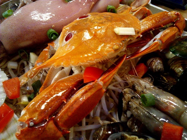 OMAYA春川炒雞(台南永華店)： ☆口碑券No.11☆【臺南Ω中西區】Omaya春川炒雞（永華店）。釜山巨無霸海鮮盆，各種新鮮食材超澎湃