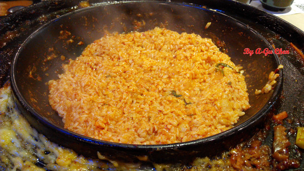 OMAYA春川炒雞(台南永華店)：☆口碑券No.16☆【臺南Ω中西區】Omaya春川炒雞（永華店）。辛普森湯一鍋三吃，兩人份三人飽