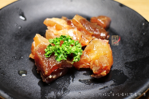 子辣。個人。麻辣:一個人的鴛鴦鍋『子辣。個人。麻辣』涮涮鍋/近中崙市場