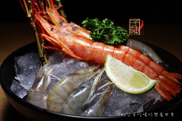 子辣。個人。麻辣:一個人的鴛鴦鍋『子辣。個人。麻辣』涮涮鍋/近中崙市場