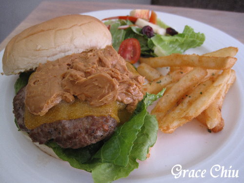 花生醬牛肉堡~上菜囉 Viva la fete法式餐廳(捷運忠孝新生站)