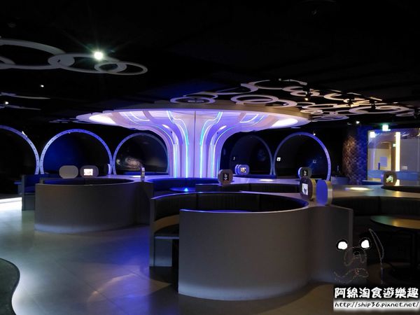 【台北茶坊】【北捷府中站】愛茶棧-時尚新式茶坊，吃飯聊天好去處．女僕裝/捷運府中站