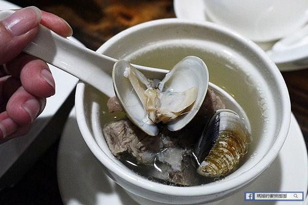 【酒食坊Pān-toh Bistro】中式美饌V.S.西式調酒。創意功夫菜新選擇。捷運南京三民美食