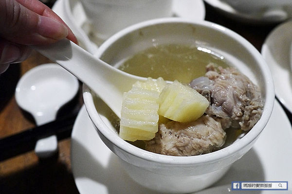 【酒食坊Pān-toh Bistro】中式美饌V.S.西式調酒。創意功夫菜新選擇。捷運南京三民美食