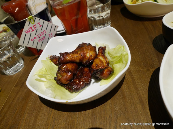 Burger Joint 7分So 漢堡早午餐專賣(崇德店):【食記】台中Burger Joint 7分so美式廚房-崇德店@北區 : 環境舒適,水準依舊,好吃的現做美式風味!!