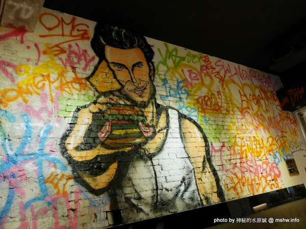 Burger Joint 7分So 漢堡早午餐專賣(崇德店)：【食記】台中Burger Joint 7分so美式廚房-崇德店@北區 : 環境舒適,水準依舊,好吃的現做美式風味!!