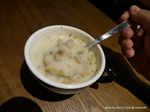 Burger Joint 7分So 漢堡早午餐專賣(崇德店):【食記】台中Burger Joint 7分so美式廚房-崇德店@北區 : 環境舒適,水準依舊,好吃的現做美式風味!!