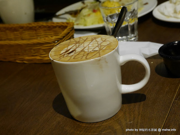 Burger Joint 7分So 漢堡早午餐專賣(崇德店):【食記】台中Burger Joint 7分so美式廚房-崇德店@北區 : 環境舒適,水準依舊,好吃的現做美式風味!!