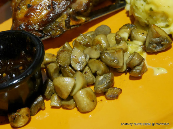 Burger Joint 7分So 漢堡早午餐專賣(崇德店):【食記】台中Burger Joint 7分so美式廚房-崇德店@北區 : 環境舒適,水準依舊,好吃的現做美式風味!!