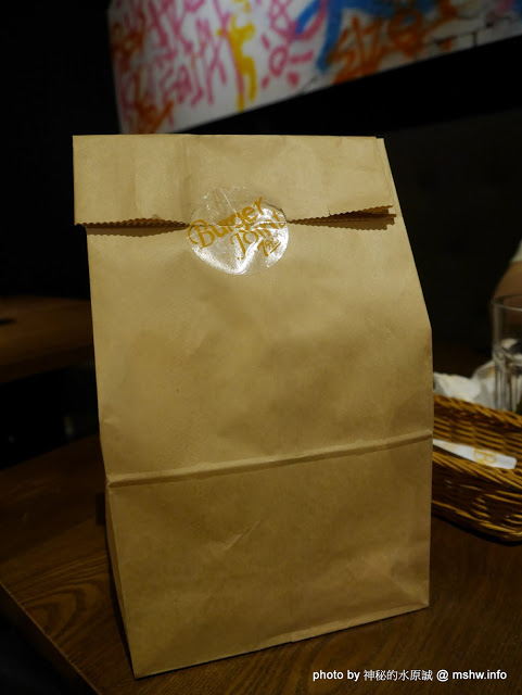 Burger Joint 7分So 漢堡早午餐專賣(崇德店):【食記】台中Burger Joint 7分so美式廚房-崇德店@北區 : 環境舒適,水準依舊,好吃的現做美式風味!!