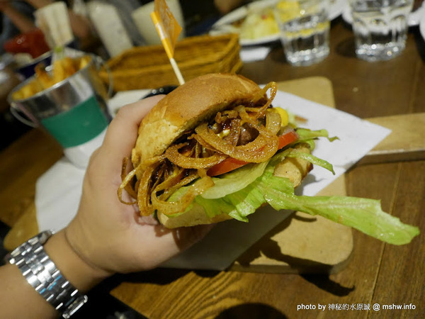 Burger Joint 7分So 漢堡早午餐專賣(崇德店):【食記】台中Burger Joint 7分so美式廚房-崇德店@北區 : 環境舒適,水準依舊,好吃的現做美式風味!!