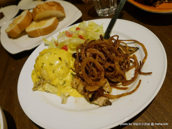 Burger Joint 7分So 漢堡早午餐專賣(崇德店):【食記】台中Burger Joint 7分so美式廚房-崇德店@北區 : 環境舒適,水準依舊,好吃的現做美式風味!!